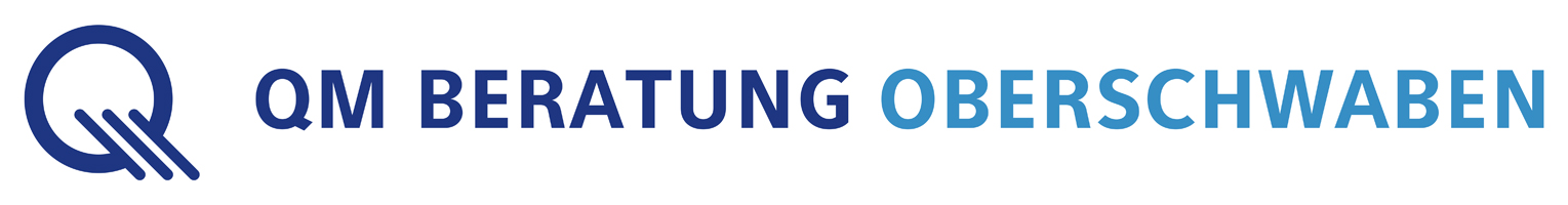 Das Logo der QM-Beratung Oberschwaben. Das zweifarbige Layout symbolisiert den mehrfachen Dualismus innerhalb von QM-Systemen wie beispielsweise "Anforderung und Erfüllung", "Audit und Nachweis" oder "Maßnahme und Wirksamkeit".